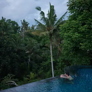 Vakantiepark Tirta Arum ****